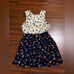 Ina women’s large sleeveless fit-and-flare dress, leaf print two tone cream navy